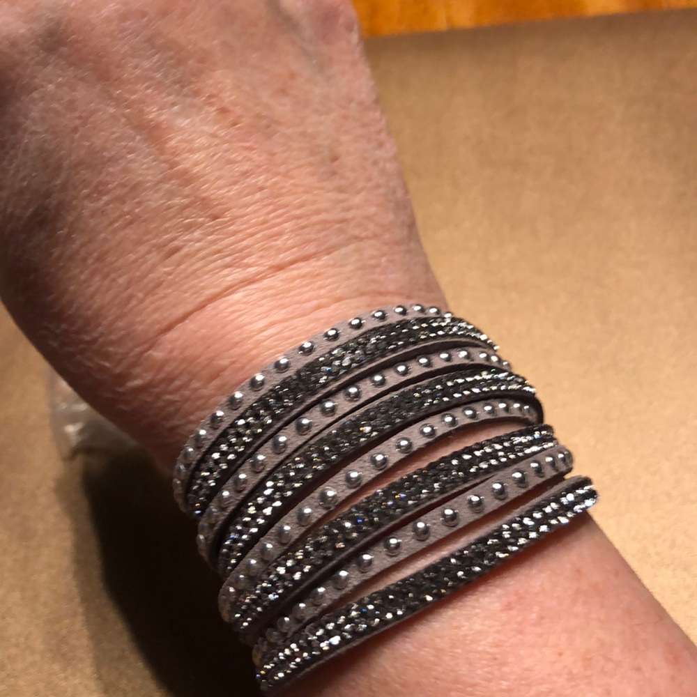 Premier Designs New Soft leather bracelet wrap - Picture 1 of 5